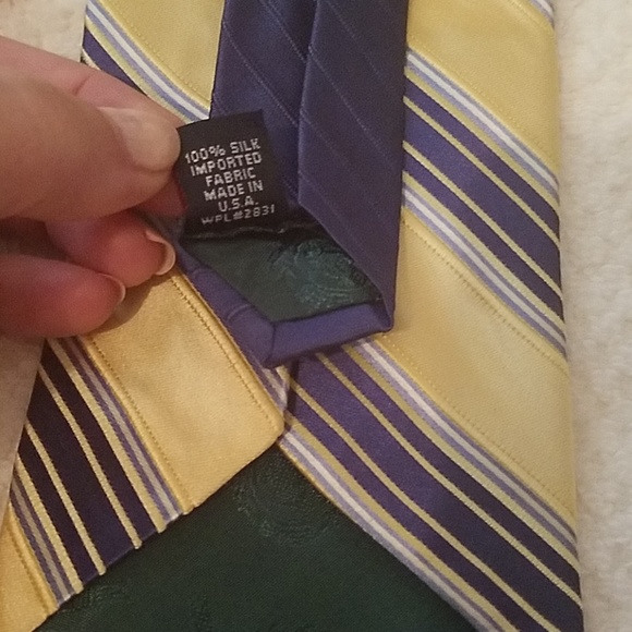 Tommy Hilfiger 100% Silk Tie. Brand NWOT - Picture 3 of 3